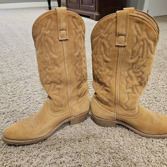 Laredo Tan Cowboy & Western Boots - Picture 2 of 5